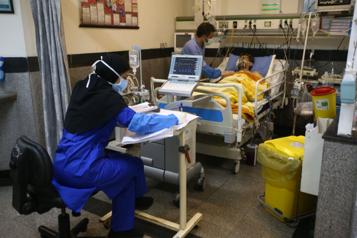 پرستاران؛ ایستاده در خط مقدم درمان اما با صدایی خاموش