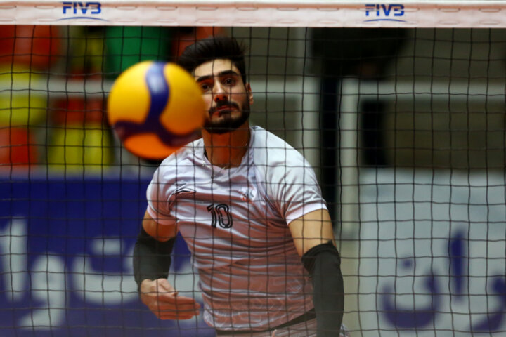 شگفتی بزرگ در لیگ والیبال؛ سپاهان مقابل قعرنشین باخت