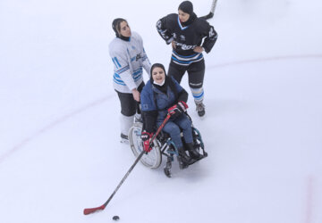 Iran: l'équipe nationale féminine de hockey accueille Ilham   