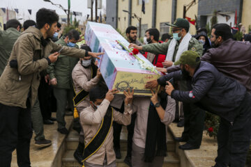 ورود پیکرهای ۹ شهید دفاع مقدس به شیراز