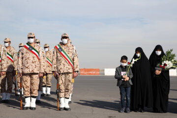 استقبال از پیکر مطهر ۱۶ شهید در مشهد‎‎