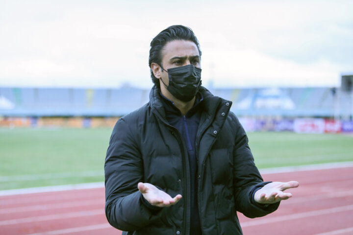 پیشبینیِ تلخ برای سرمربی استقلال به کمک یک رماننویس؛ فرهاد جان ناپلئون