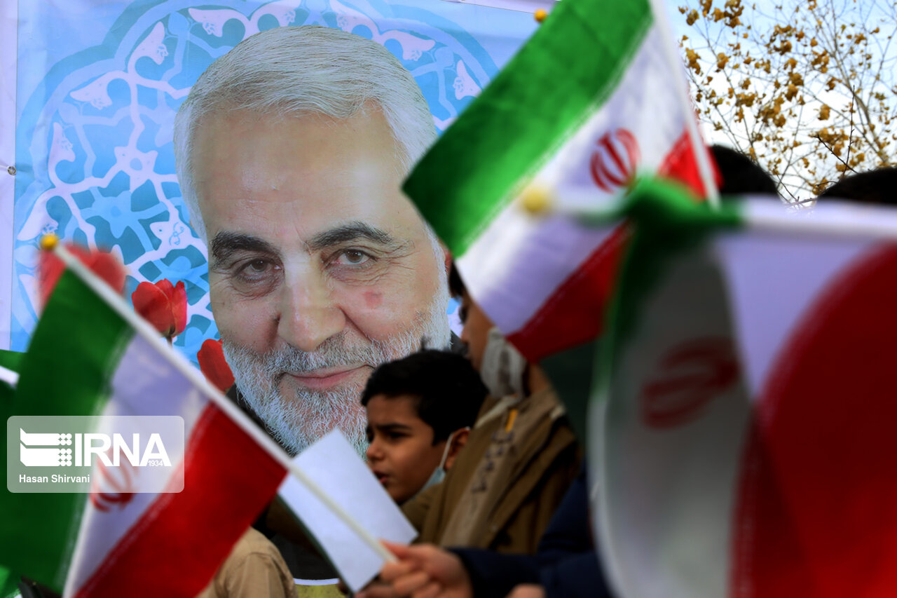 جوانان به تأسی از سردار دلها همه برای کشور قاسم سلیمانی باشند