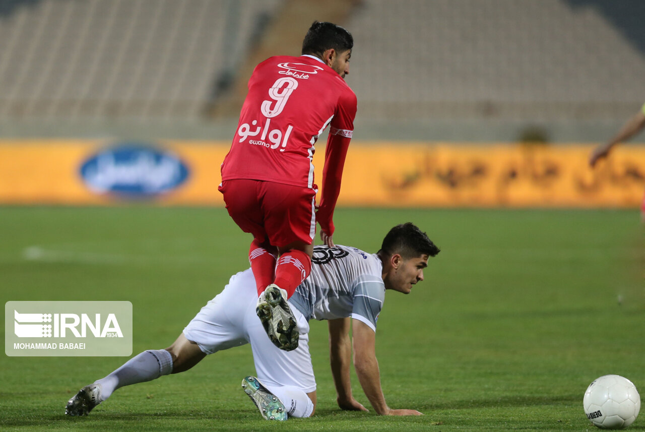 تساوی تراکتور و پرسپولیس در نیمه نخست