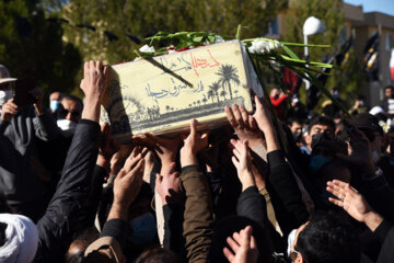 تشییع پیکرهای شهدای گمنام دوران دفاع مقدس در شیراز
