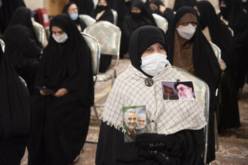 Videoconferencia del Ayatolá Jameneí con el pueblo de Qom