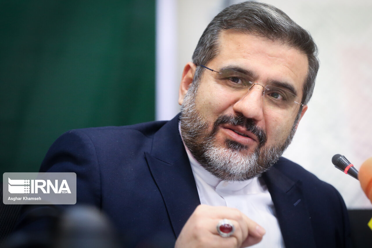 وزیر فرهنگ و ارشاد اسلامی وارد یزد شد