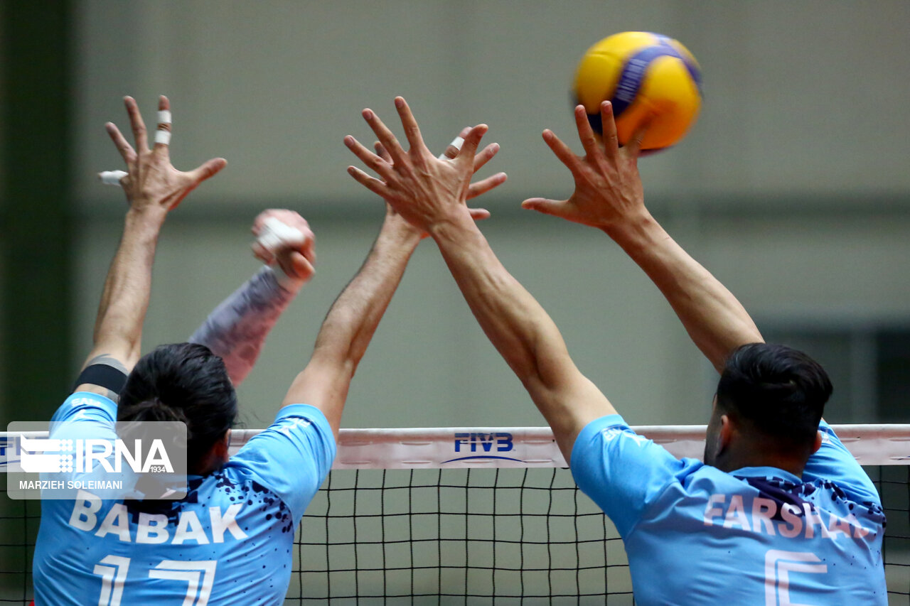 تیم والیبال چادرملوی اردکان مغلوب کندوان شمال شد تیم والیبال چادرملوی اردکان مغلوب کندوان شمال شد