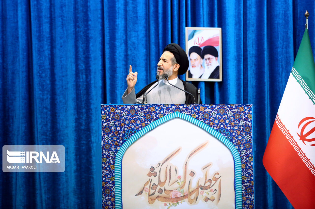 در حکمرانی اسلامی عدالت و سیاست با هم گره خوردهاند