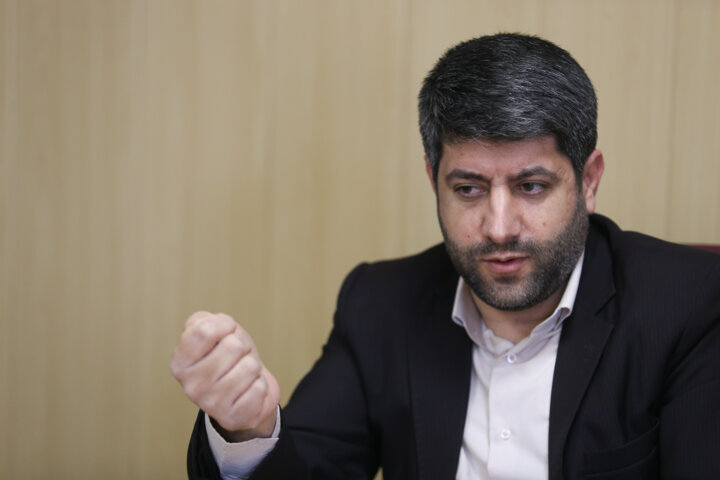 طرح تخصیص سهمیه بنزین به افراد به جای خودرو به عدالت نزدیکتر است