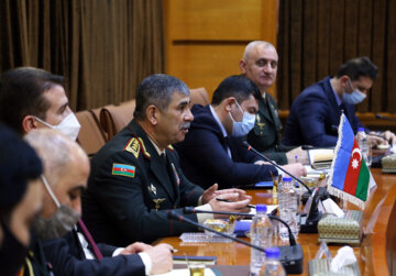 دیدار وزیران دفاع جمهوری آذربایجان و جمهوری اسلامی ایران