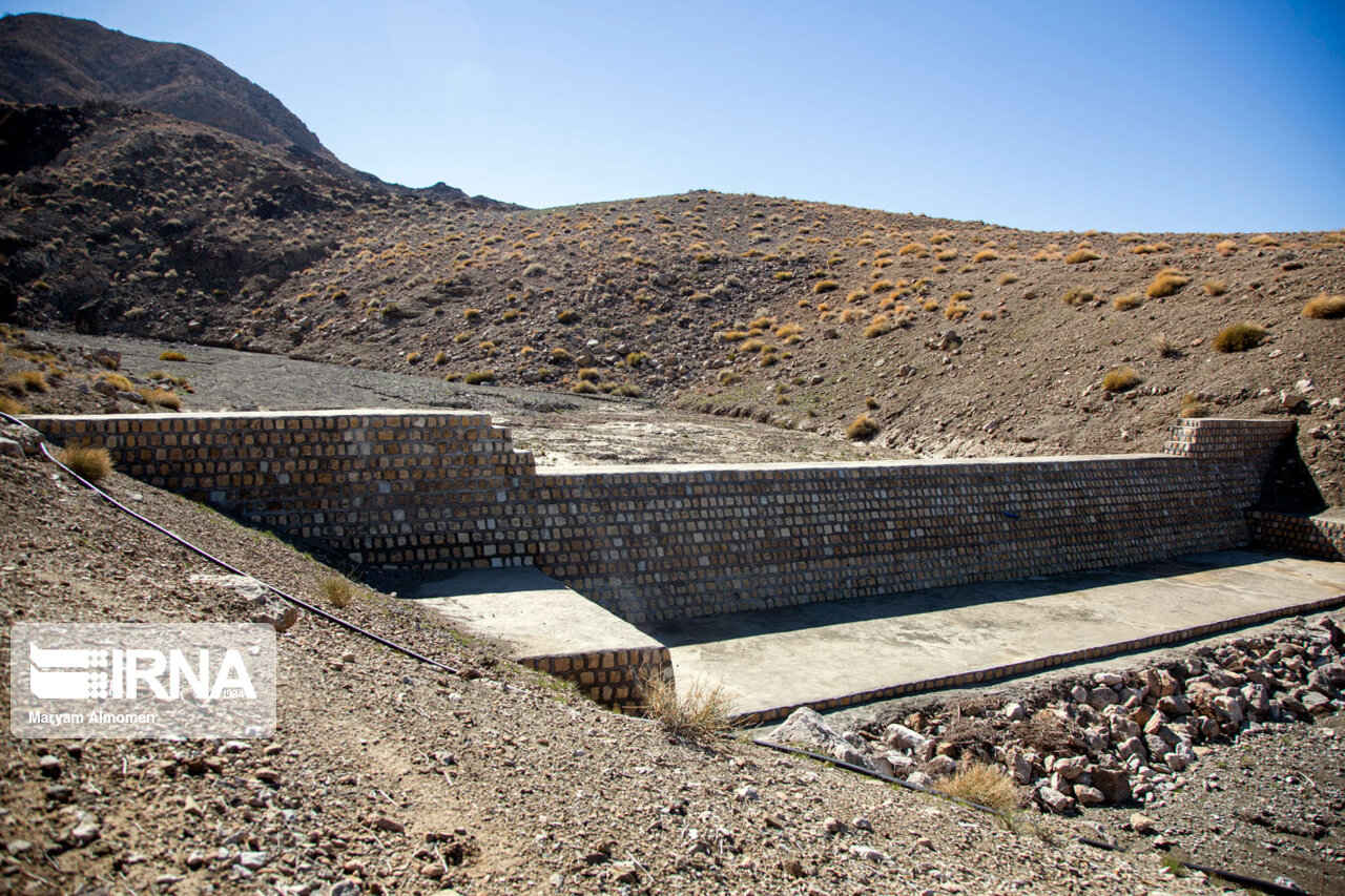 سه طرح آبخیزداری در شهرستان زرندیه به بهره برداری رسید سه طرح آبخیزداری در شهرستان زرندیه به بهره برداری رسید