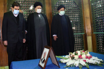 باحضور سید حسن خمینی