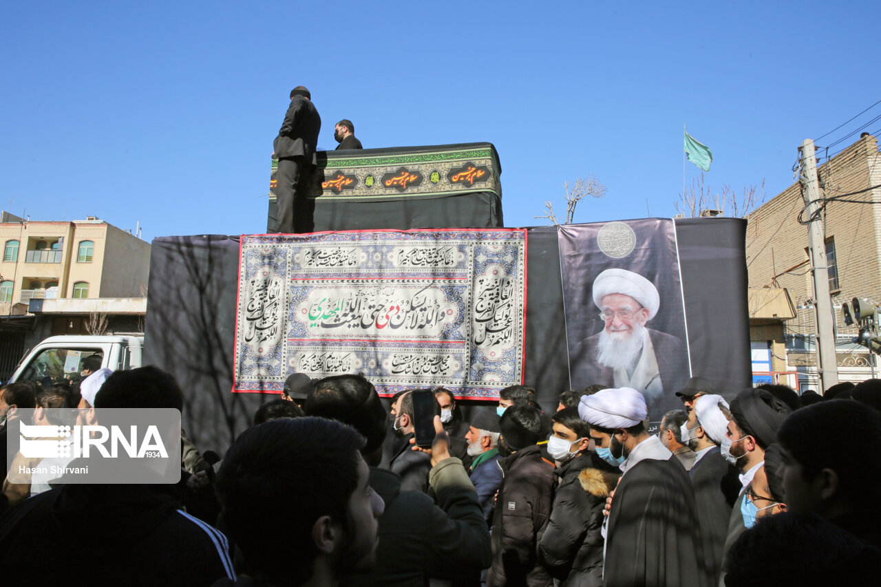 وداع باشکوه اهالی قم با فقیه عالی مقام و مرجع بصیر
