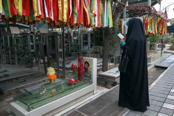 میهمانی لاله ها به‌ مناسبت هفته دفاع مقدس در قشم برگزار می شود