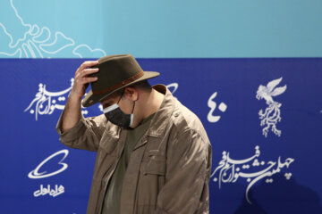 «علی اوجی» بازیگر فیلم «۲۸۸۸» در نشست رسانه ای فیلم در نهمین روز جشنواره فیلم فجر 