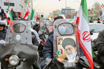 اسلامی انقلاب کی 43 ویں سالگرہ کی تصویری جھلیکاں