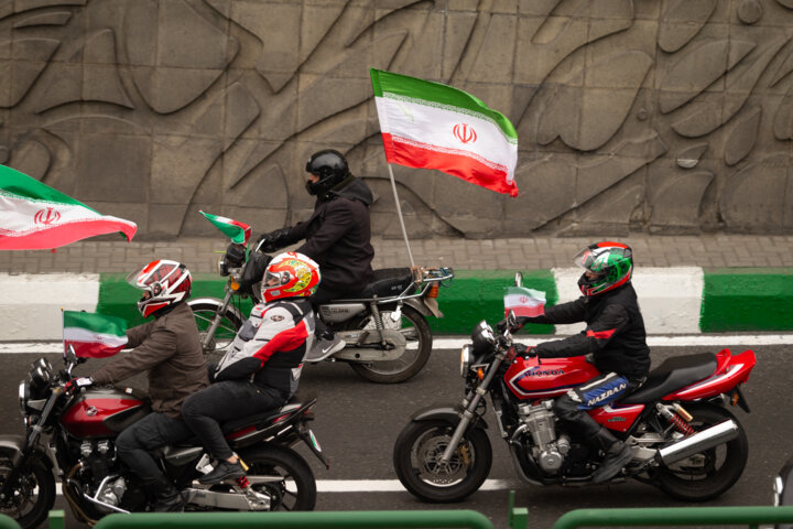 Iranians mark 43rd victory anniv. of Islamic Revolution