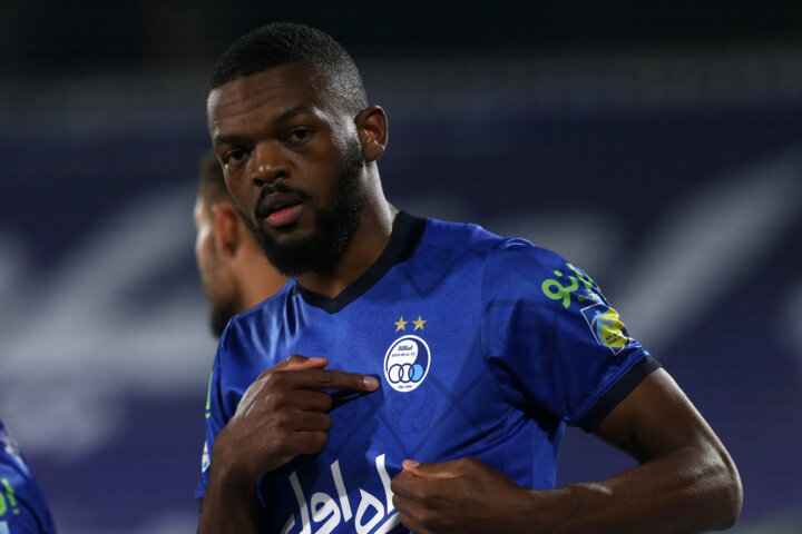 بیرون آمدن نام عنایتی از گلدان مدعیان نیمکت استقلال