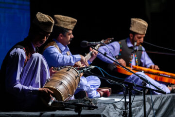 Fecr Müzik Festivalinin 6. gecesinden kareler