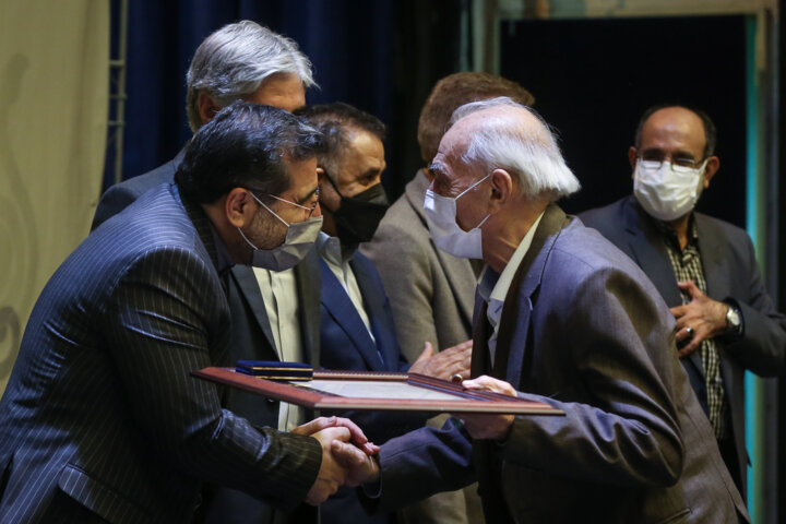 وزارت فرهنگ و ارشاد اسلامی خانه اهالی صنعت چاپ است