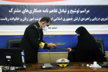 مراسم تبادل تفاهمنامه همکاری مشترک نیروی دریایی ارتش و معاونت امور زنان