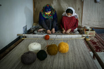 Iran : artisanat des femmes turkmènes au nord