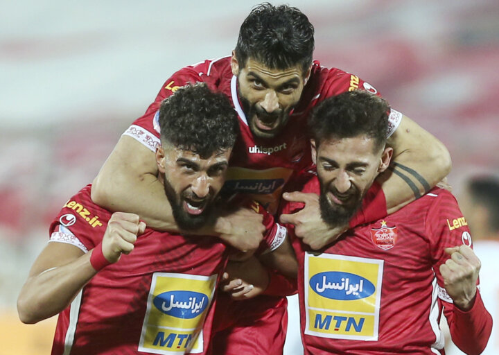 همه چیز درباره مسیر پیش روی سرخابیها؛ استقلال امیدوار به آزادی، پرسپولیس دلخوش به دیگران