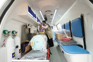 اهداء ۲۶ دستگاه آمبولانس به سیستم بهداشت مناطق محروم توسط بنیاد مستضعفان