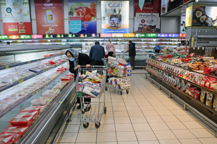آمادگی بازار مصرف در استان‌ها برای ضیافت ماه رمضان/ کالاهای اساسی مردم تامین است