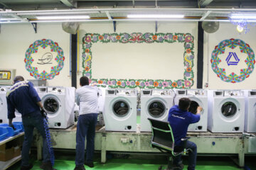 خط تولید ماشین لباسشویی در گروه صنعتی انتخاب 