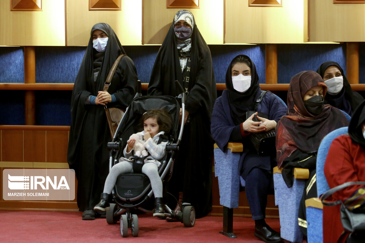 کارکرد اصلی حجاب؛ کنترل جنسی در جامعه یا ساخت تصویر تراز از زن؟ کارکرد اصلی حجاب؛ کنترل جنسی در جامعه یا ساخت تصویر تراز از زن؟