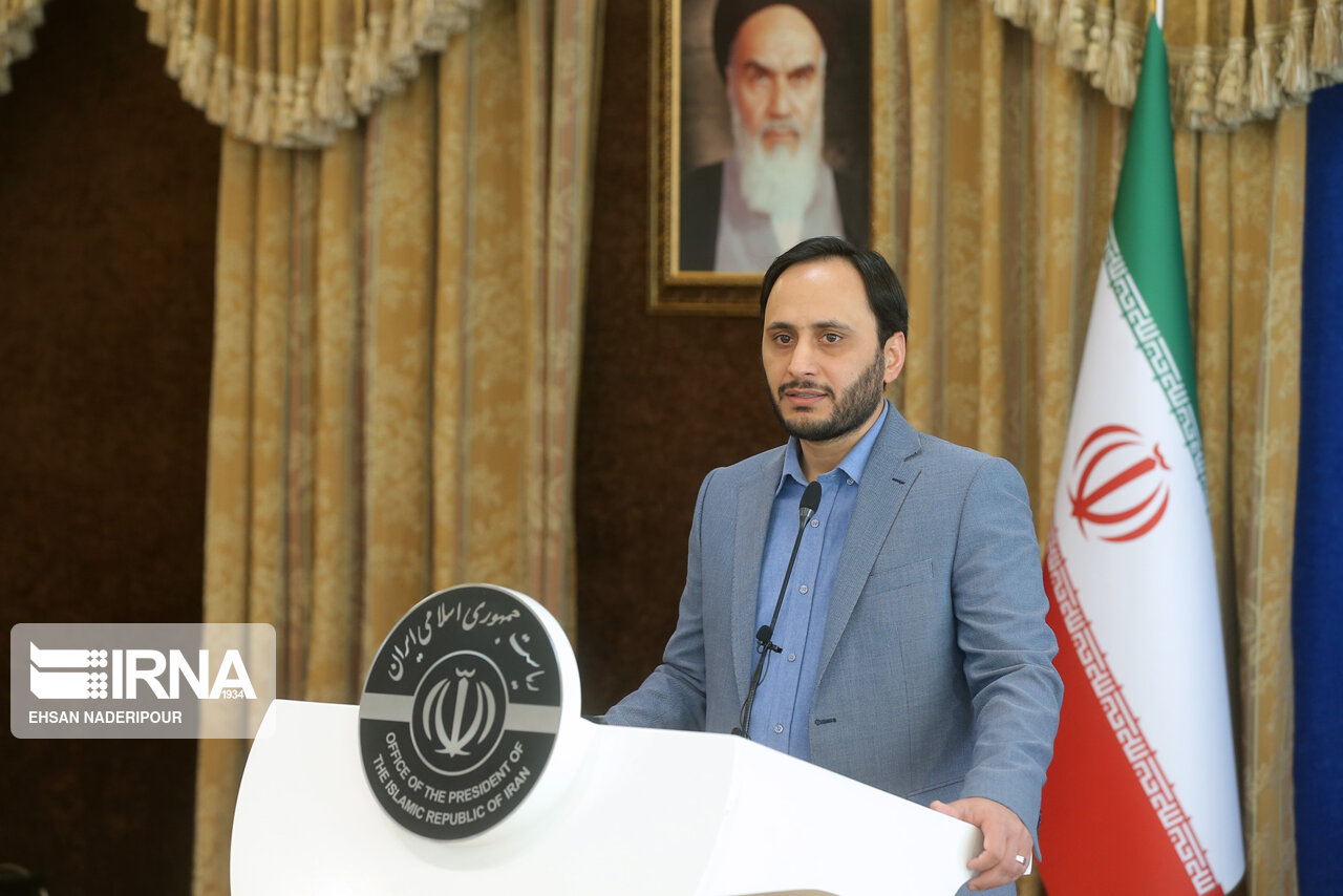 توئیت سخنگوی دولت درباره ابراز خرسندی رهبر انقلاب از حضور جوانان در مدیریت کشور