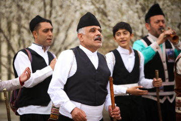 Chanter pour Nowruz : ancienne tradition du peuple du Mazandaran au nord de l’Iran
