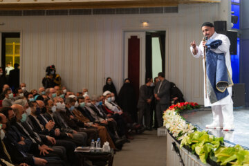 مراسم بزرگداشت حکیم «نظامی » شاعر نامدار ایرانی جمعه شب در تالار وحدت برگزار شد
