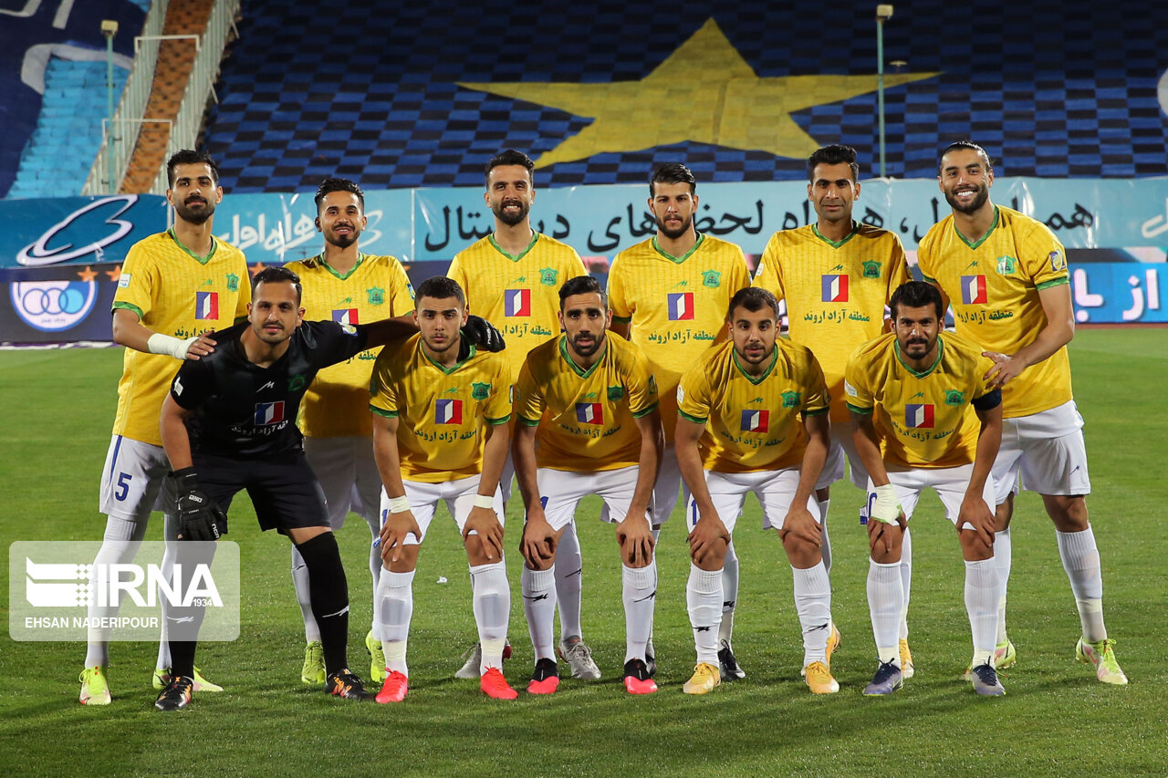 تیم فوتبال صنعت‌نفت آبادان در بروجن و تهران اردوی تدارکاتی برگزار می‌کند