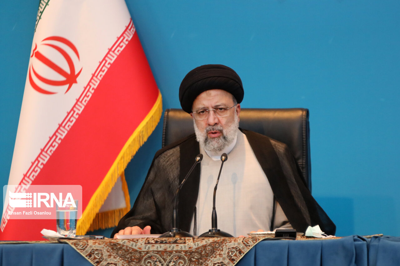 سفر رییس جمهور گره مشکلات اقتصادی آذربایجان غربی را باز میکند