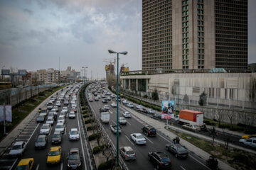 ترافیک آخر سال در بزرگراه حکیم 