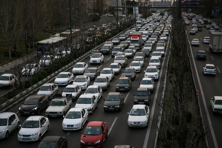 رشتِ جامانده در ترافیک