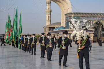 تعویض پرچم مسجد جمکران