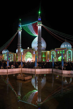 مسجد مقدس جمکران در شب نیمه شعبان