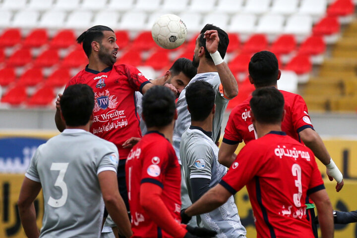بازگشت به تنظیمات لیگ برتر پس از ۲۷ روز؛ جنگ هفت تیم برای قهرمانی و بقا