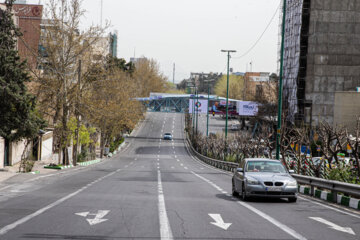  چهار راه جهان کودک - تهران در اولین روز سال ۱۴۰۱