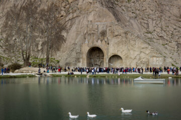 Tag-ı Bostan