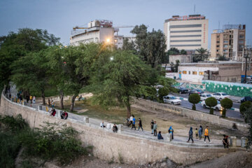 در حاشیه کارون