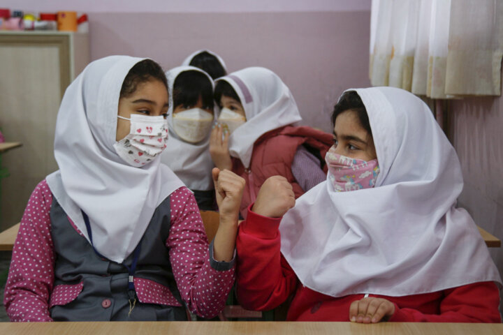 آغاز مسیر علم آموزی در مهری با نشاط