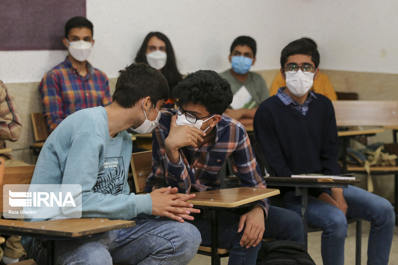 یافتن زبان گفت و گو با نسل جدید ضروری است/ تعامل باید در سطح مساوی صورت گیرد یافتن زبان گفت و گو با نسل جدید ضروری است/ تعامل باید در سطح مساوی صورت گیرد