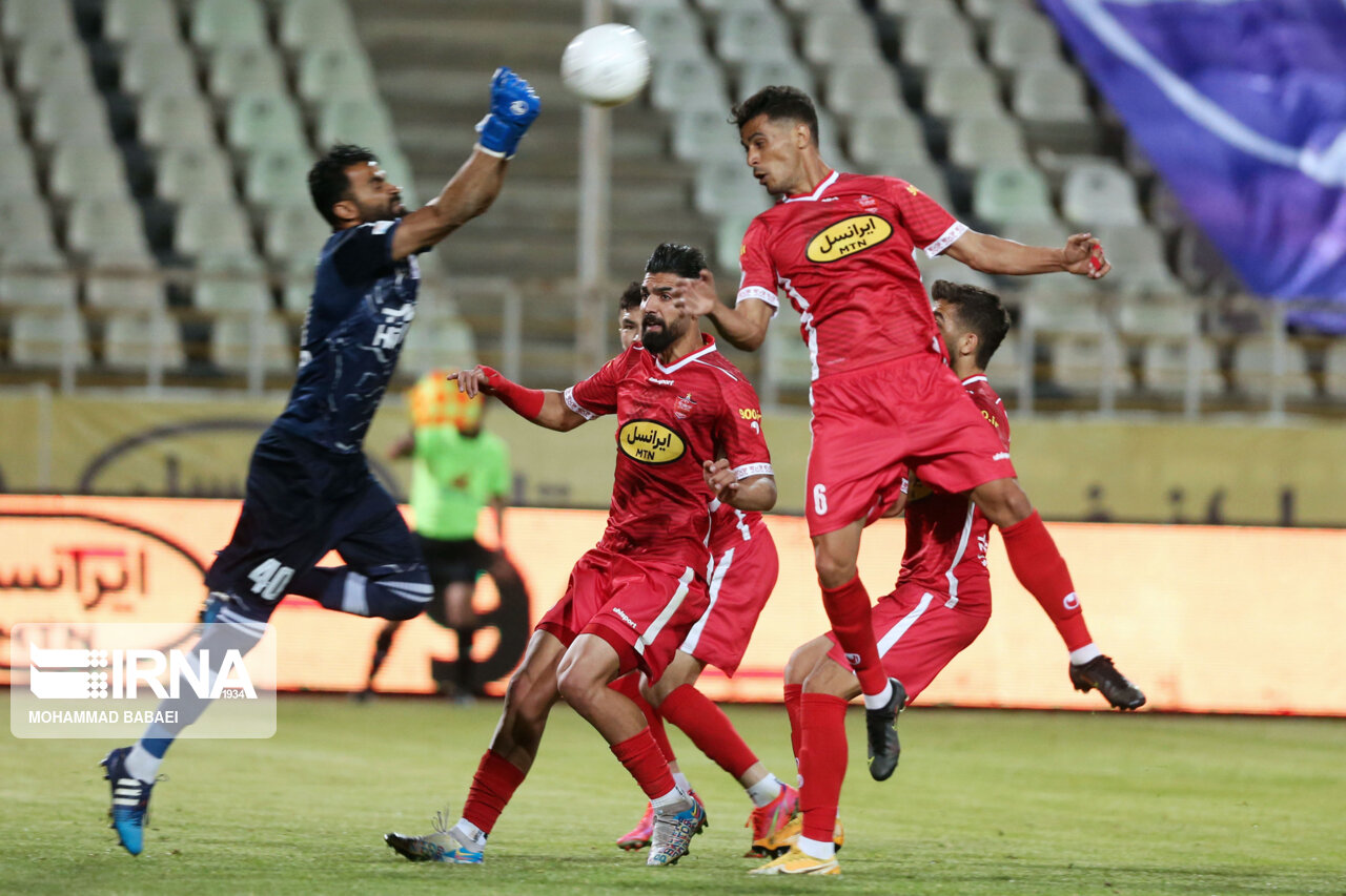 روشنک: بازی پرسپولیس 21 فروردین و فینال جام حذفی 7 اردیبهشتماه خواهد بود