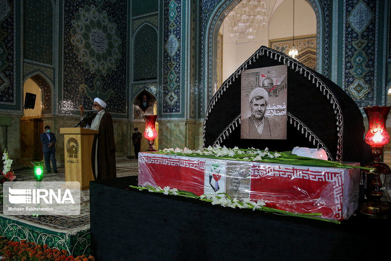 ائمه جمعه شیعه و اهل سنت شهرستان خنج حادثه تروریستی در  حرم مطهر رضوی را محکوم کردند   ائمه جمعه شیعه و اهل سنت شهرستان خنج حادثه تروریستی در  حرم مطهر رضوی را محکوم کردند