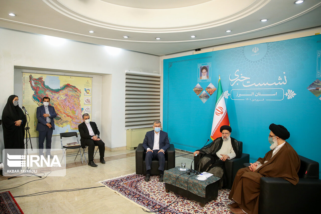 گام بلند دولت مردمی و بازگشت امید به ساکنان ایران کوچک گام بلند دولت مردمی و بازگشت امید به ساکنان ایران کوچک